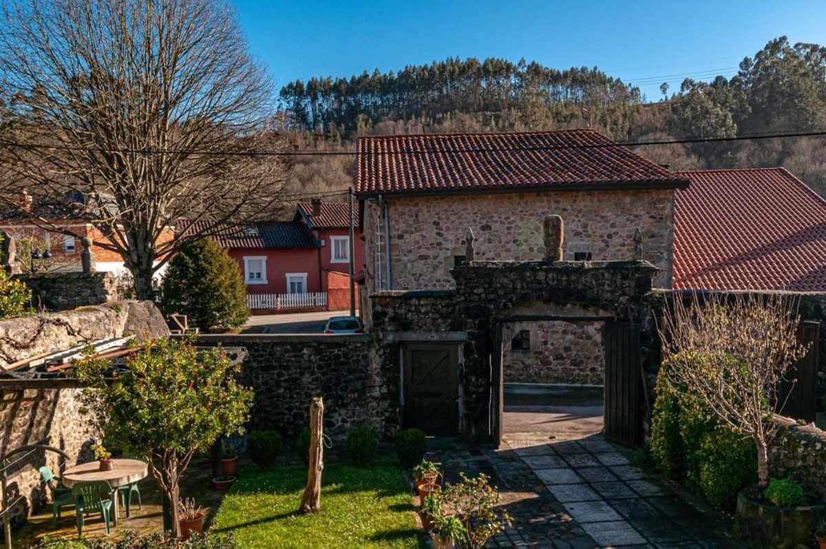 Casa Rural Paco G 10404 Caranceja ภายนอก รูปภาพ